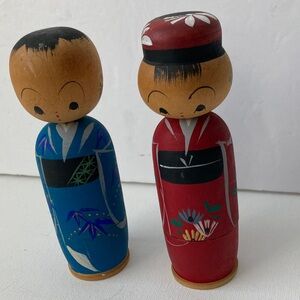 Traditional Wooden Kokeshi Dolls - Red and Blue vintage nesting bobble head